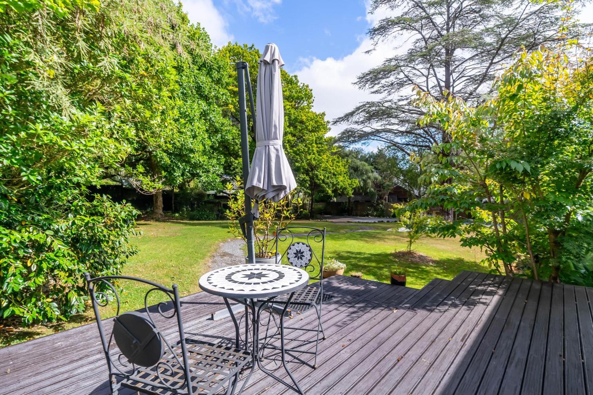 Pinehaven Cottage Upper Hutt Bagian luar foto