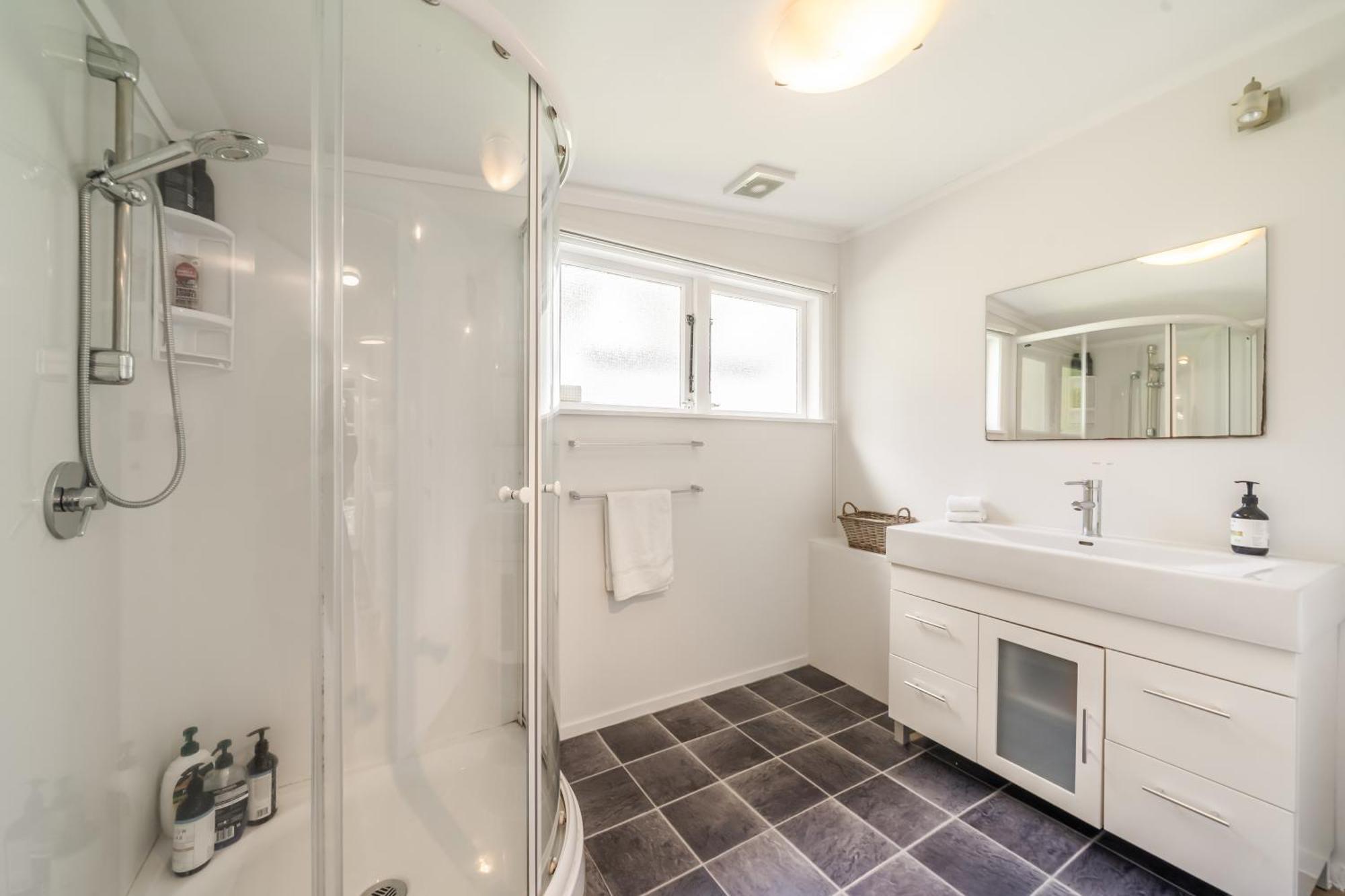 Pinehaven Cottage Upper Hutt Bagian luar foto